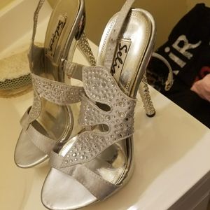 Prom shoes